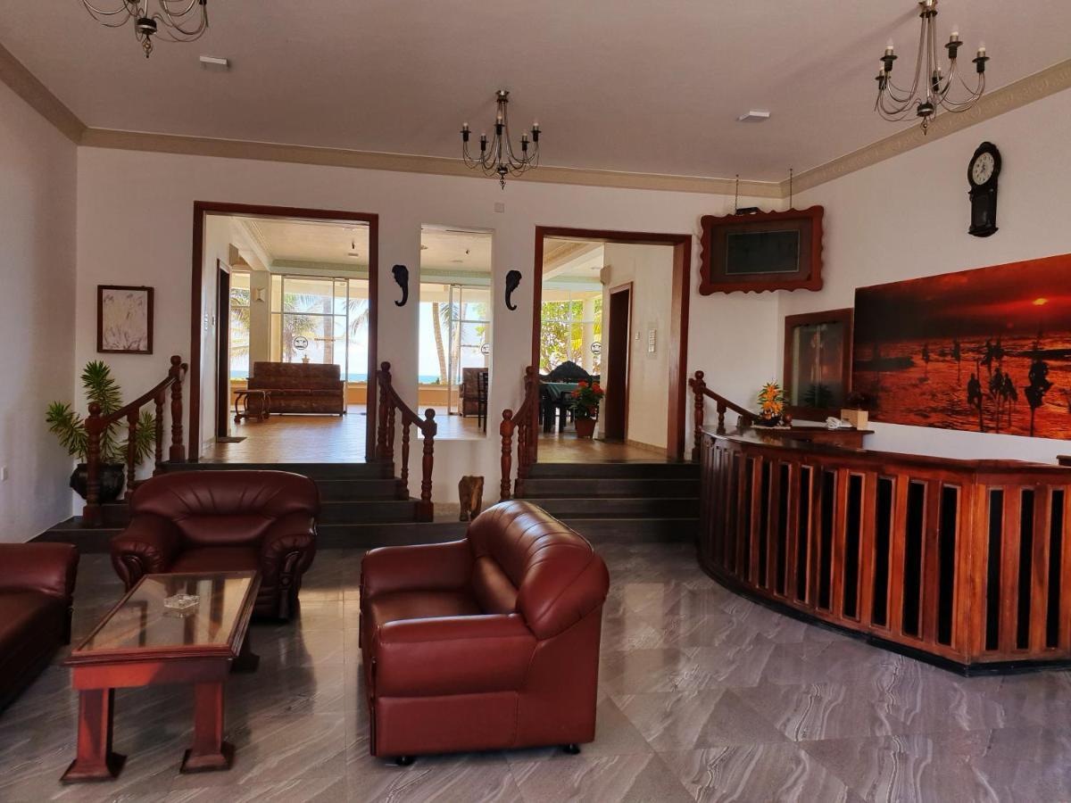 Oasey Ayurveda Hotel Bentota Exteriör bild