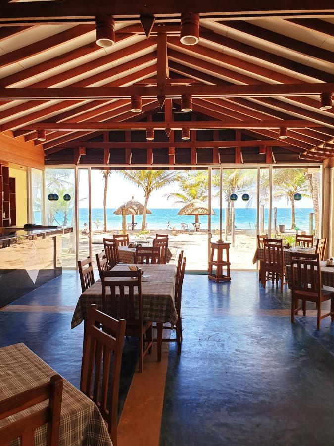 Oasey Ayurveda Hotel Bentota Exteriör bild